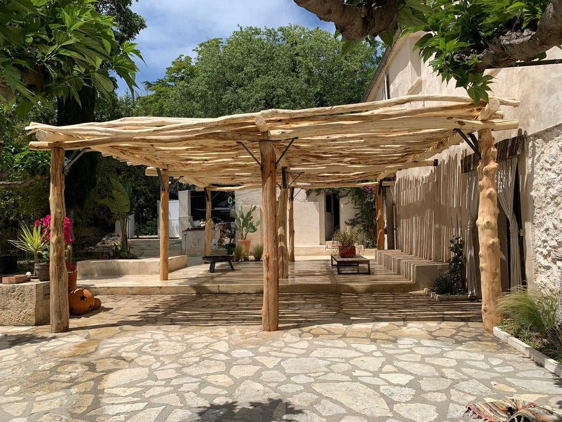 Pergola din salcam slefuit fara alburn, lemn durabil clasa 4 fara tratament